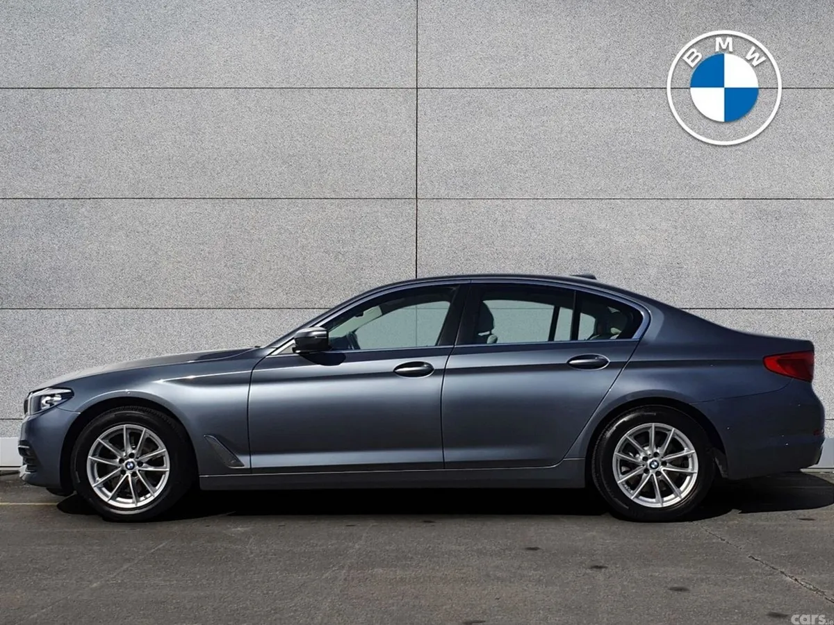 BMW 5-Series Saloon, Diesel Hybrid, 2020, Blue