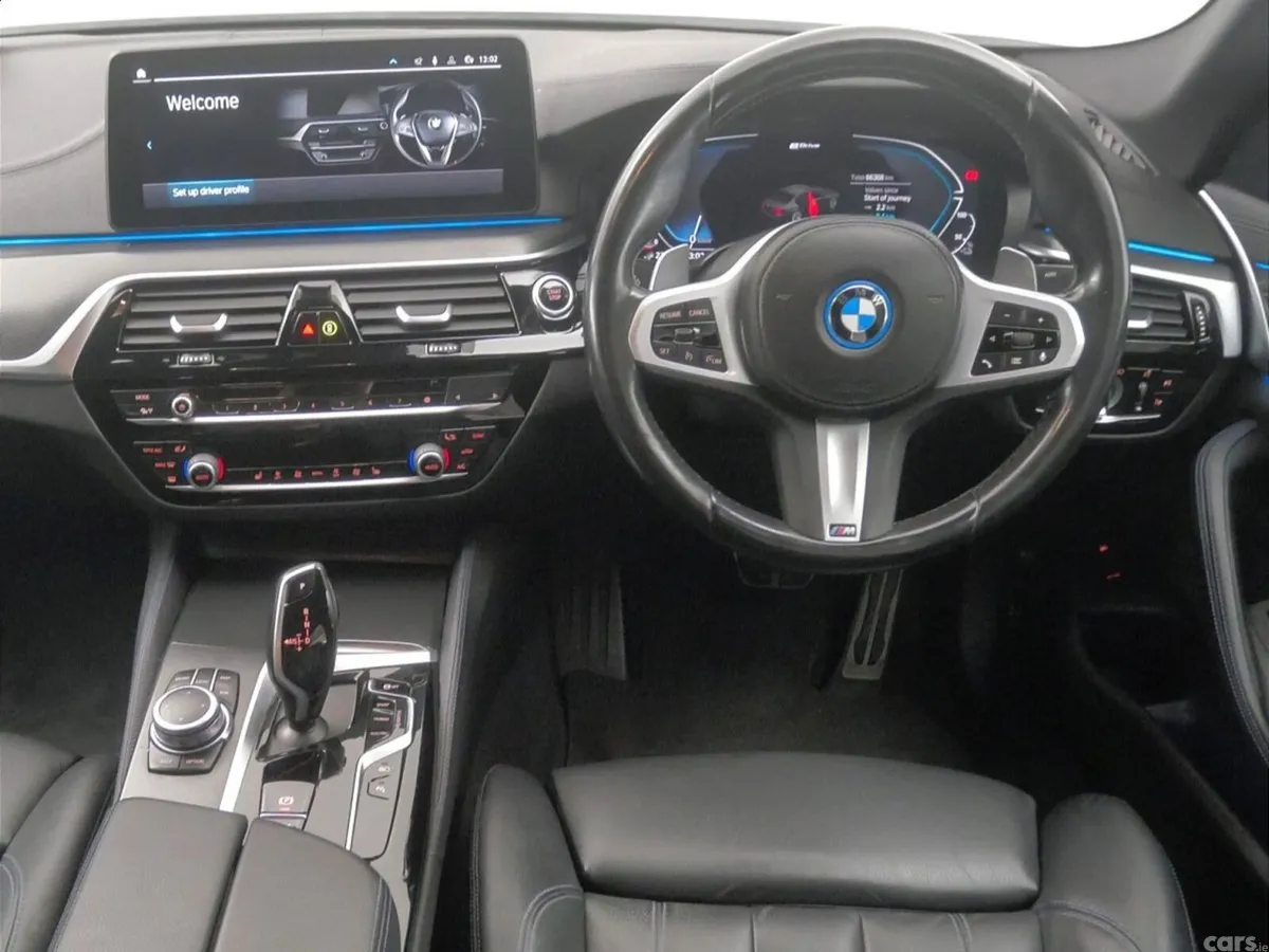 BMW 5-Series Saloon, Petrol Plug-in Hybrid, 2022, White