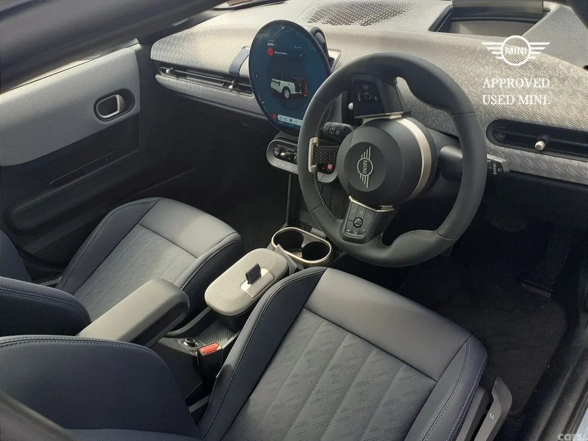 Mini Cooper Hatchback, Petrol, 2026, White