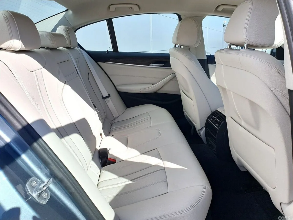 BMW 5-Series Saloon, Diesel Hybrid, 2020, Blue