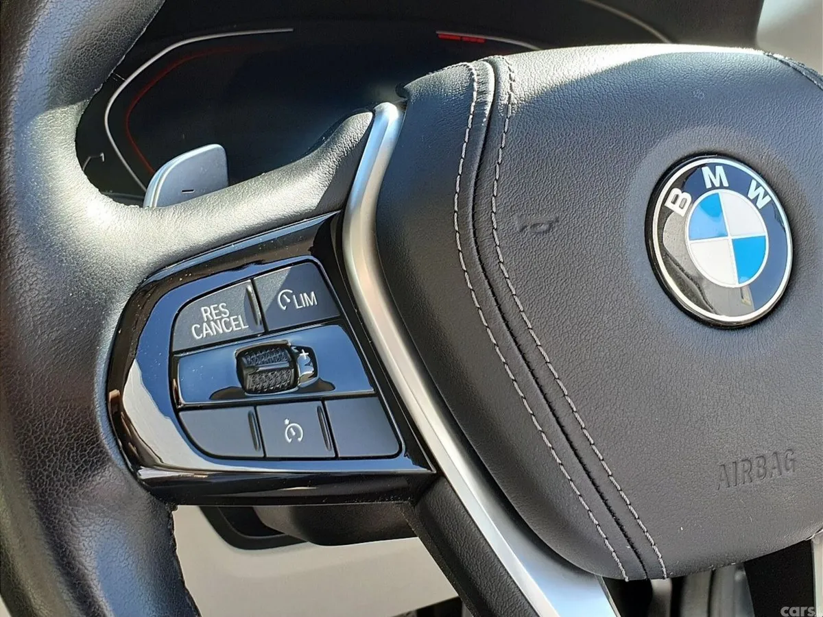 BMW 5-Series Saloon, Diesel Hybrid, 2020, Blue