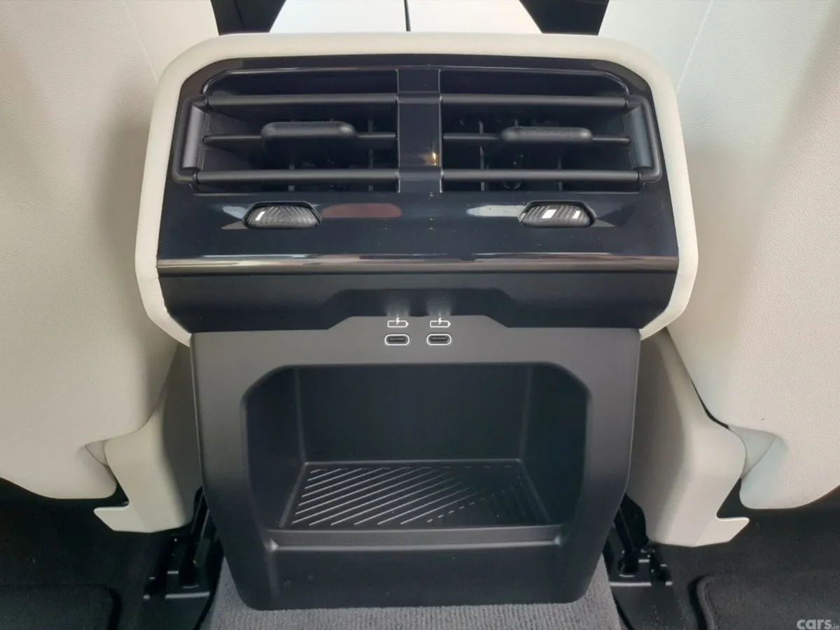 BMW 5-Series Saloon, Petrol Plug-in Hybrid, 2025, Blue