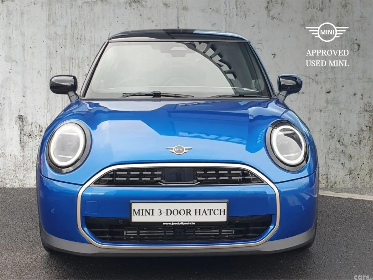 Mini Cooper Hatchback, Petrol, 2026, Blue