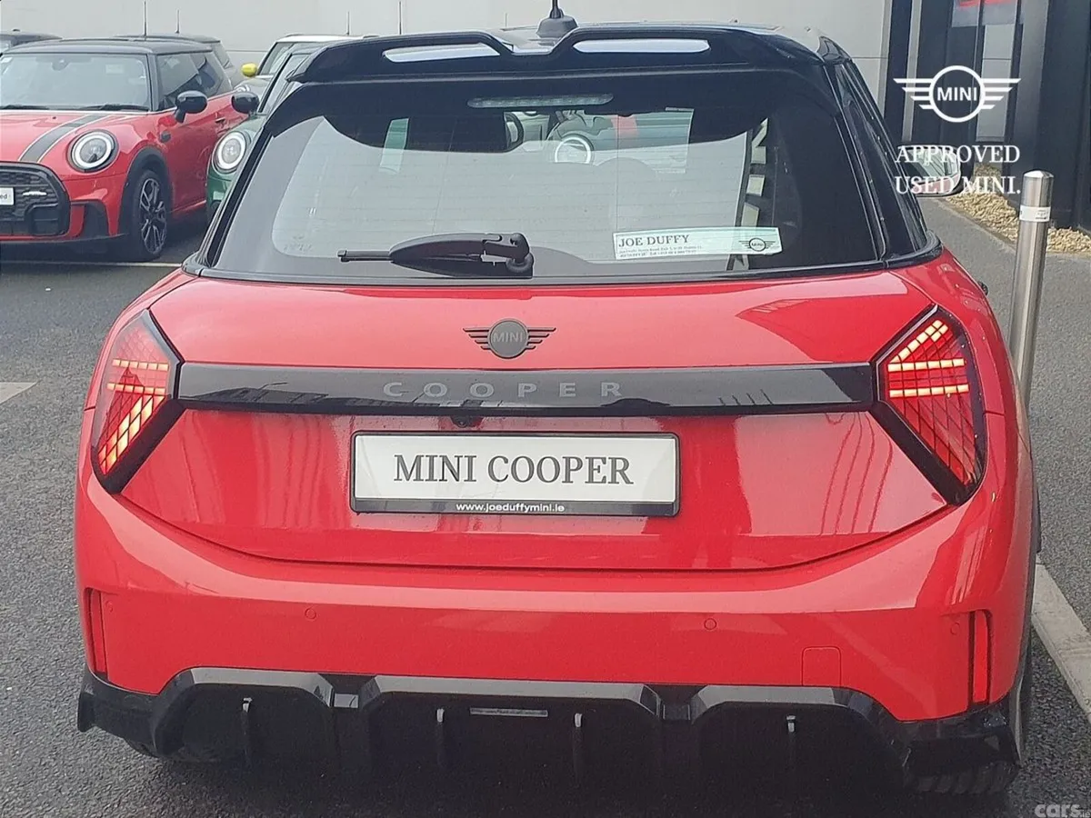 Mini Cooper Hatchback, Petrol, 2026, Red