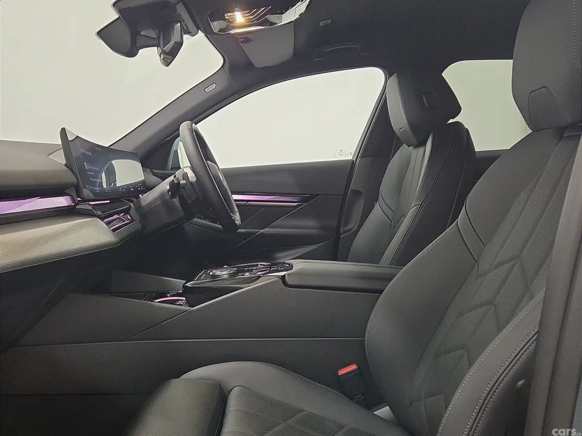 BMW 5-Series Saloon, Petrol Plug-in Hybrid, 2025, Green