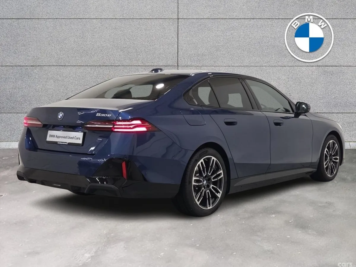 BMW 5-Series Saloon, Petrol Plug-in Hybrid, 2026, Blue