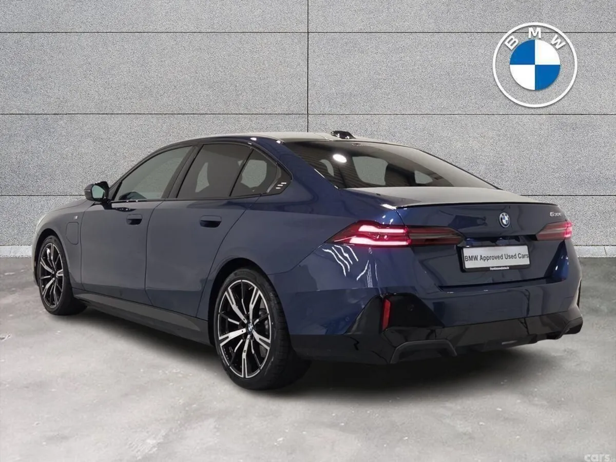 BMW 5-Series Saloon, Petrol Plug-in Hybrid, 2025, Blue