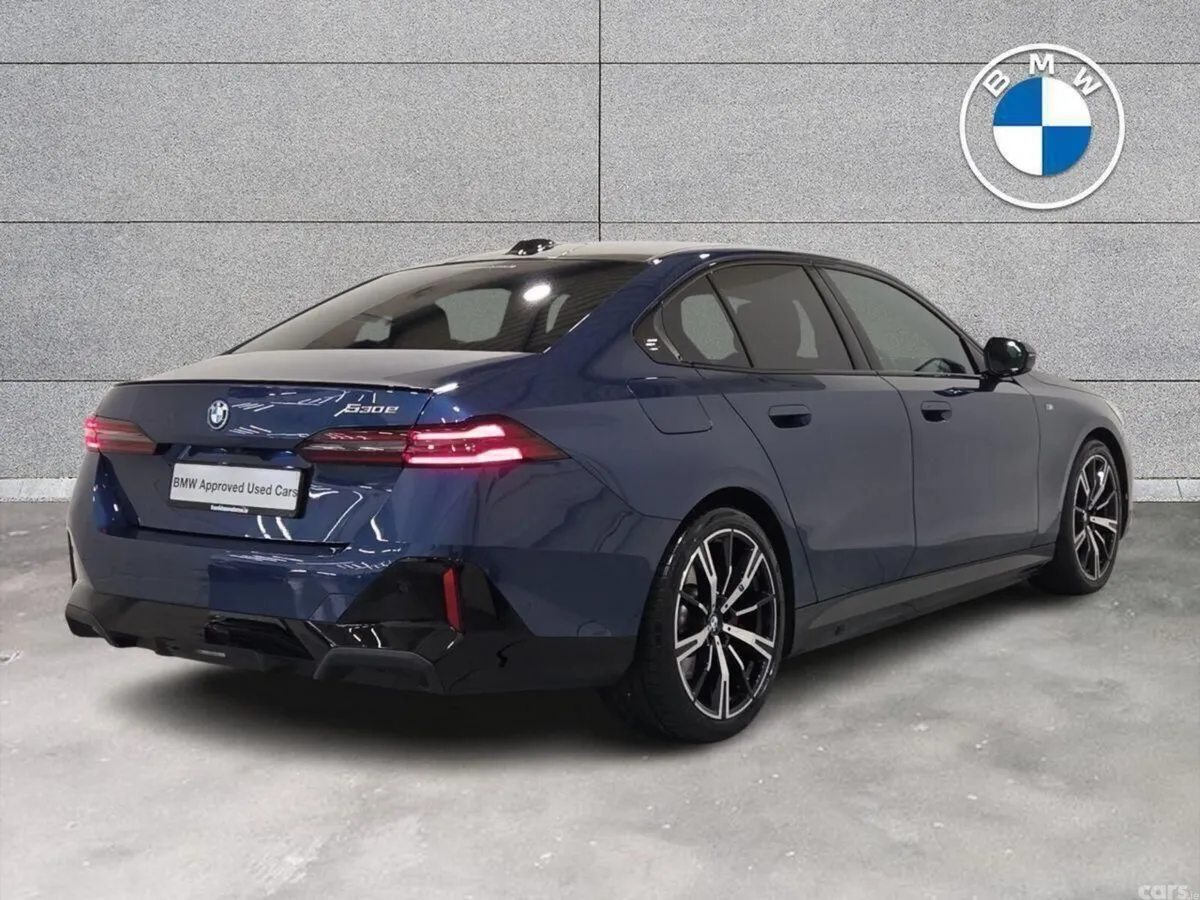 BMW 5-Series Saloon, Petrol Plug-in Hybrid, 2025, Blue