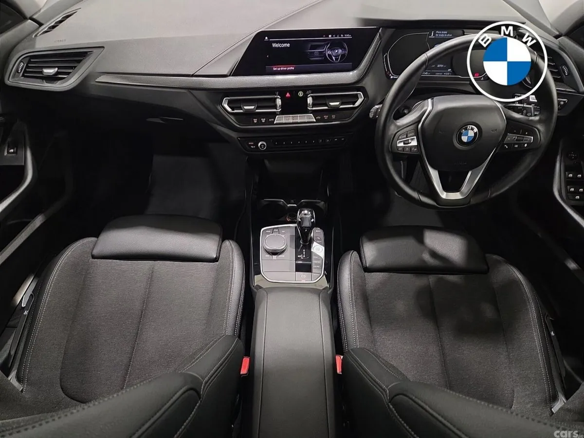 BMW 1-Series Hatchback, Diesel, 2021, Blue