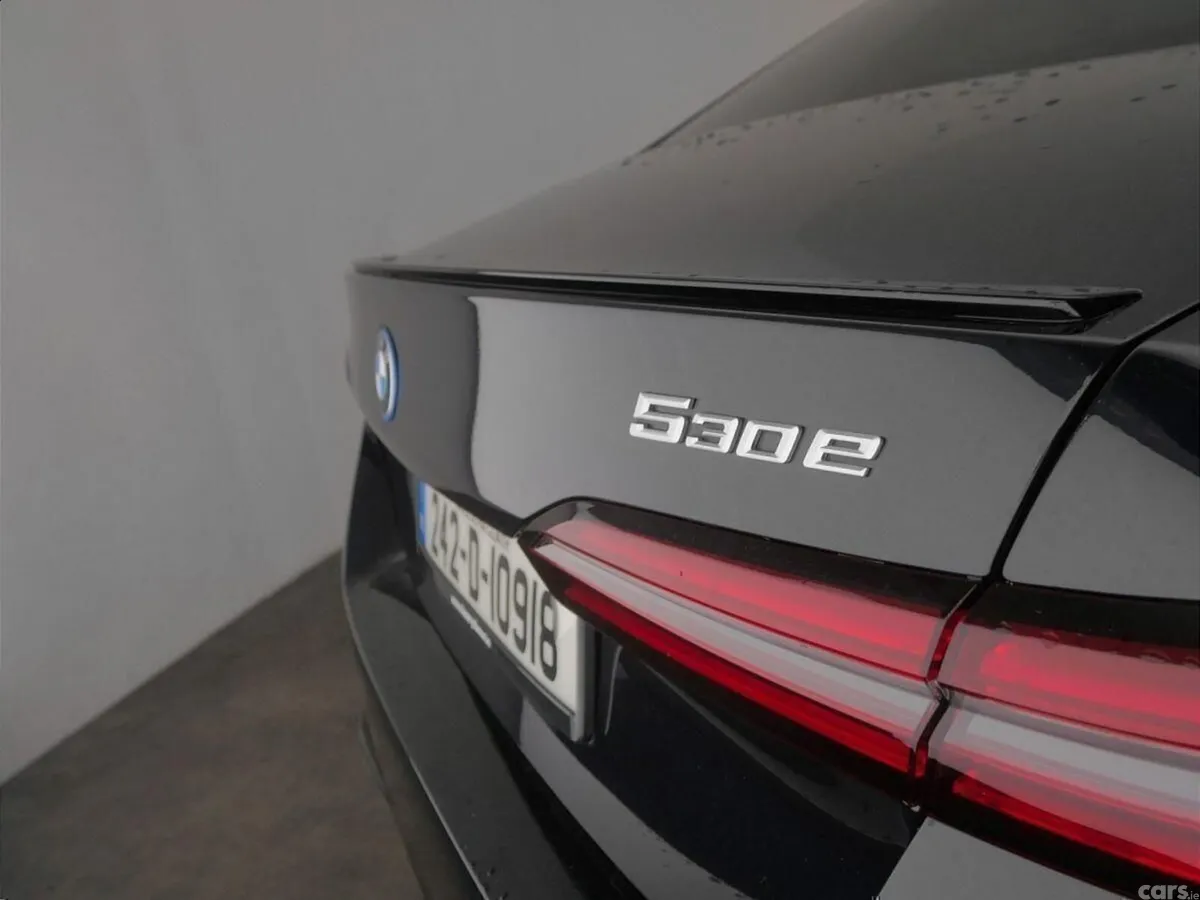 BMW 5-Series Saloon, Petrol Plug-in Hybrid, 2024, Black