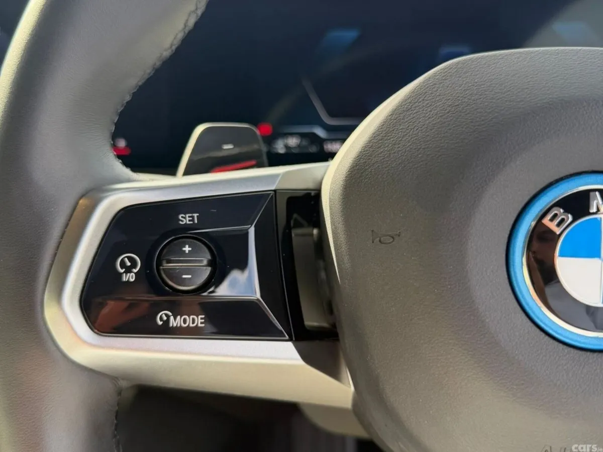 BMW 5-Series Saloon, Petrol Plug-in Hybrid, 2024, Black