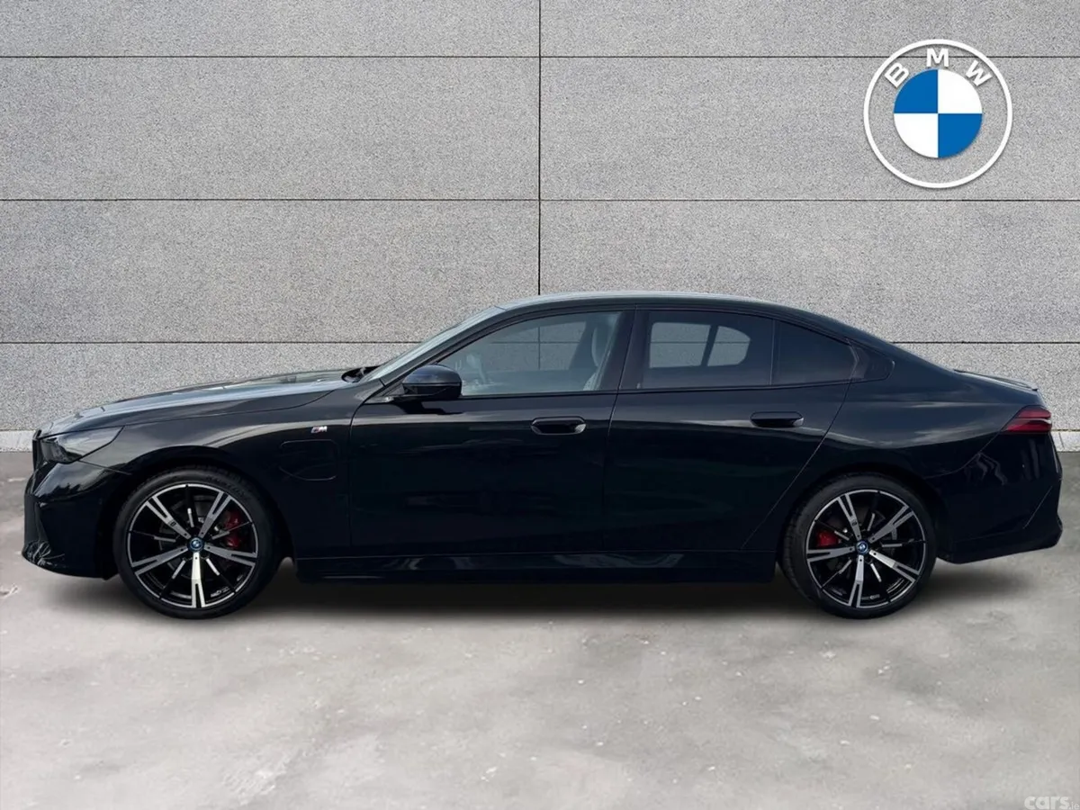 BMW 5-Series Saloon, Petrol Plug-in Hybrid, 2024, Black