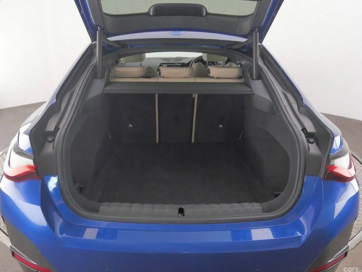 BMW 4-Series Hatchback, Diesel Hybrid, 2023, Blue