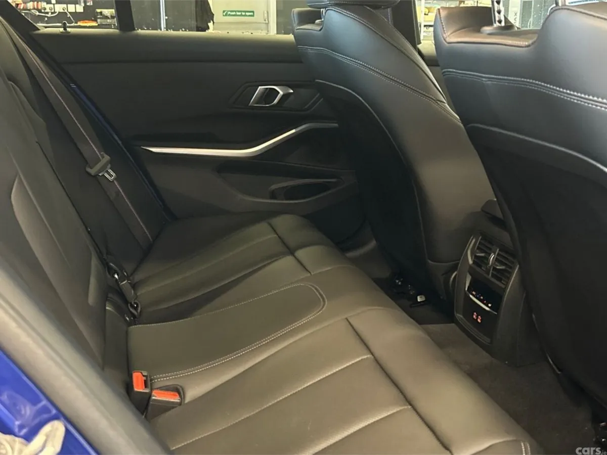 BMW 3-Series Saloon, Petrol Plug-in Hybrid, 2026, Blue