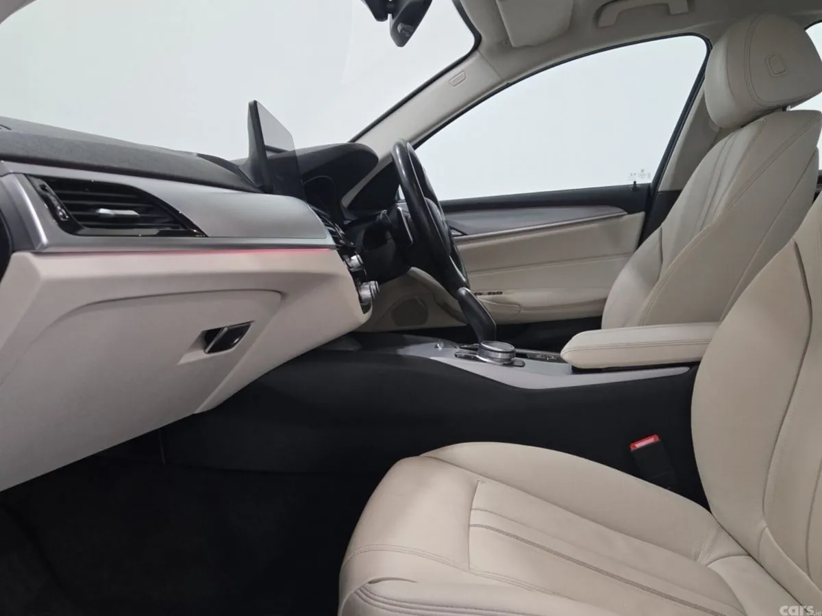 BMW 5-Series Saloon, Diesel Hybrid, 2021, Grey
