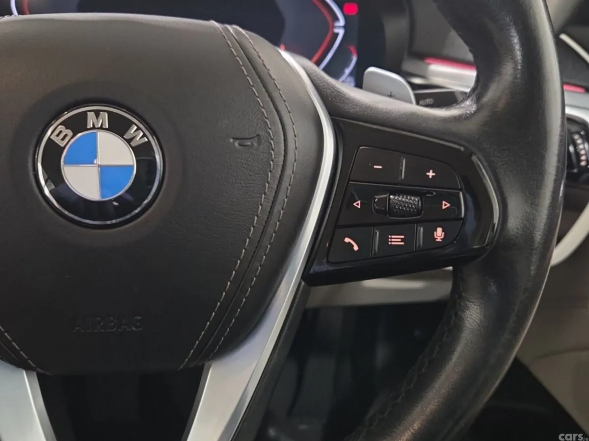 BMW 5-Series Saloon, Diesel Hybrid, 2021, Grey