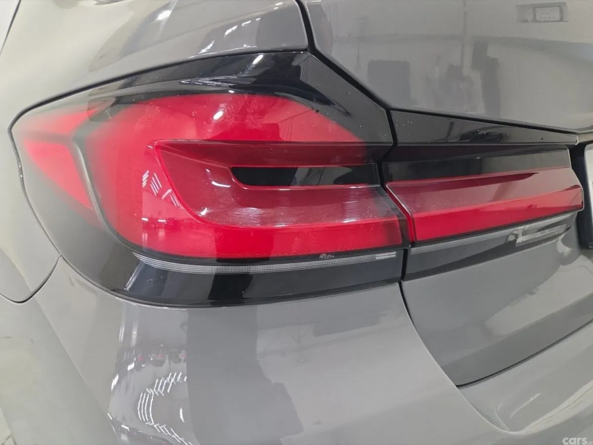 BMW 5-Series Saloon, Diesel Hybrid, 2021, Grey