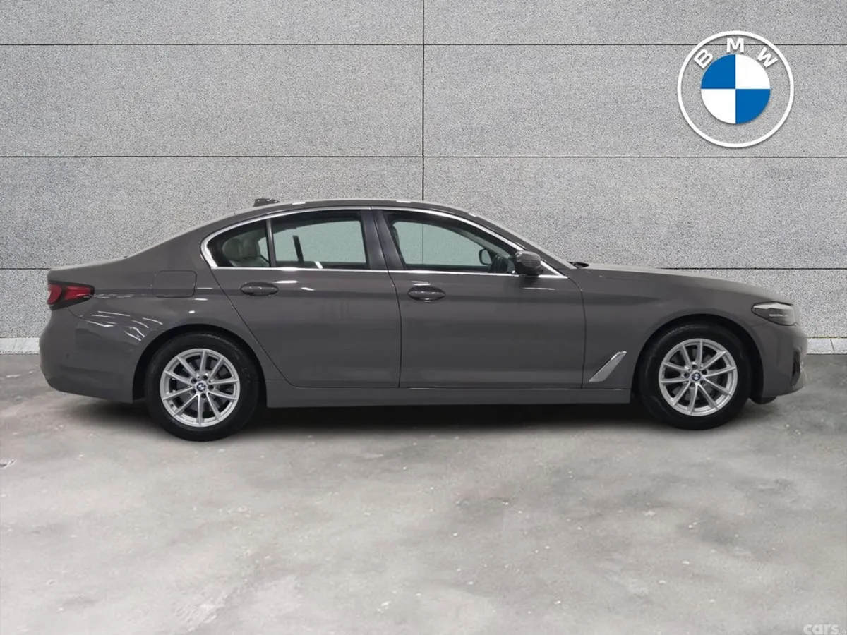 BMW 5-Series Saloon, Diesel Hybrid, 2021, Grey