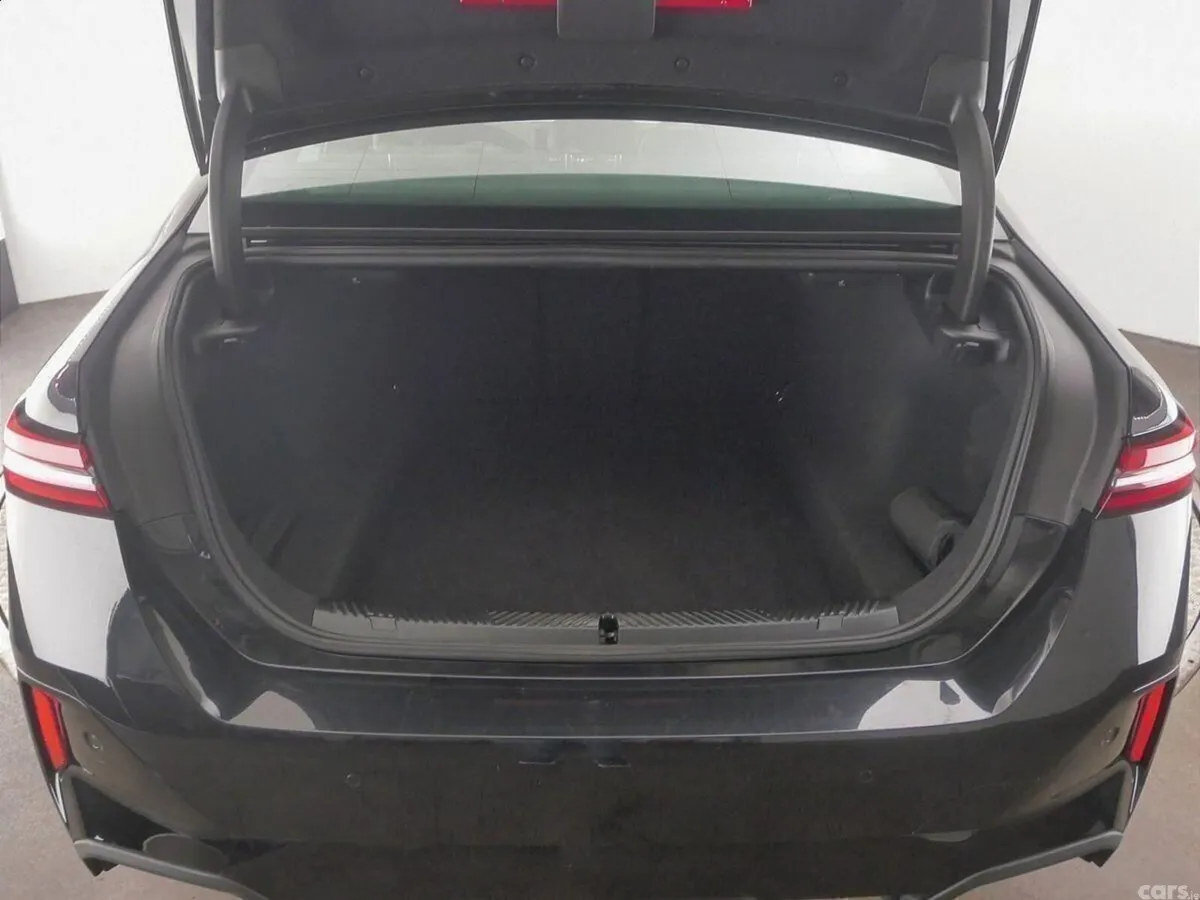 BMW 5-Series Saloon, Petrol Hybrid, 2025, Black