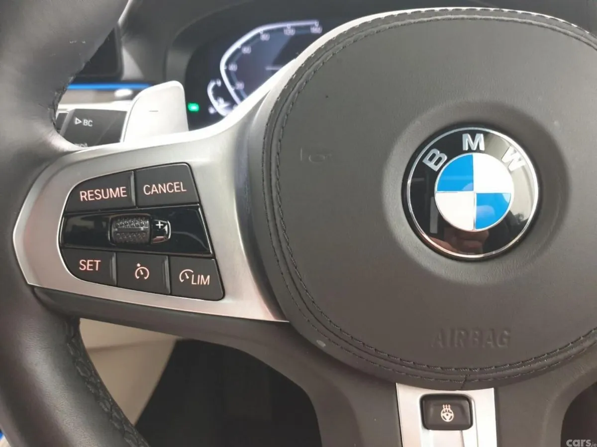 BMW 5-Series Estate, Petrol Plug-in Hybrid, 2021, Black