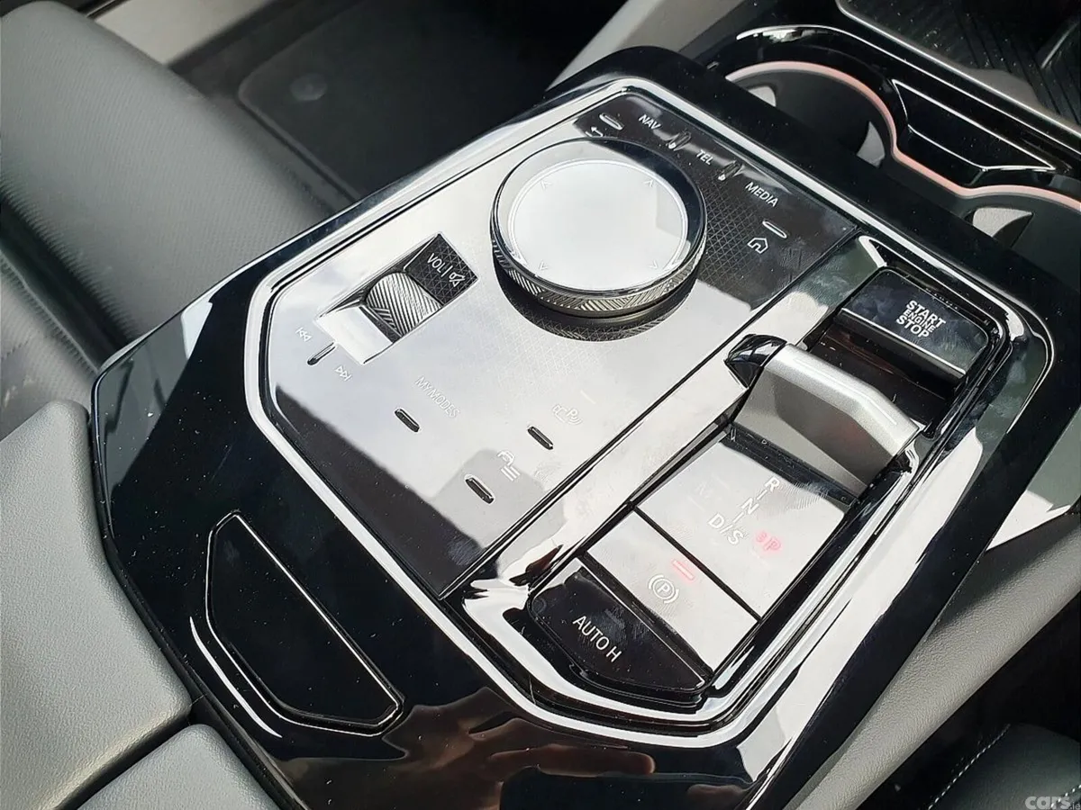 BMW 5-Series Saloon, Petrol Plug-in Hybrid, 2026, Black