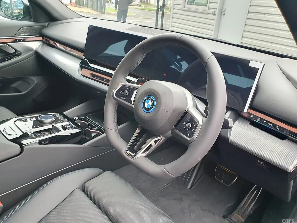 BMW 5-Series Saloon, Petrol Plug-in Hybrid, 2026, Black