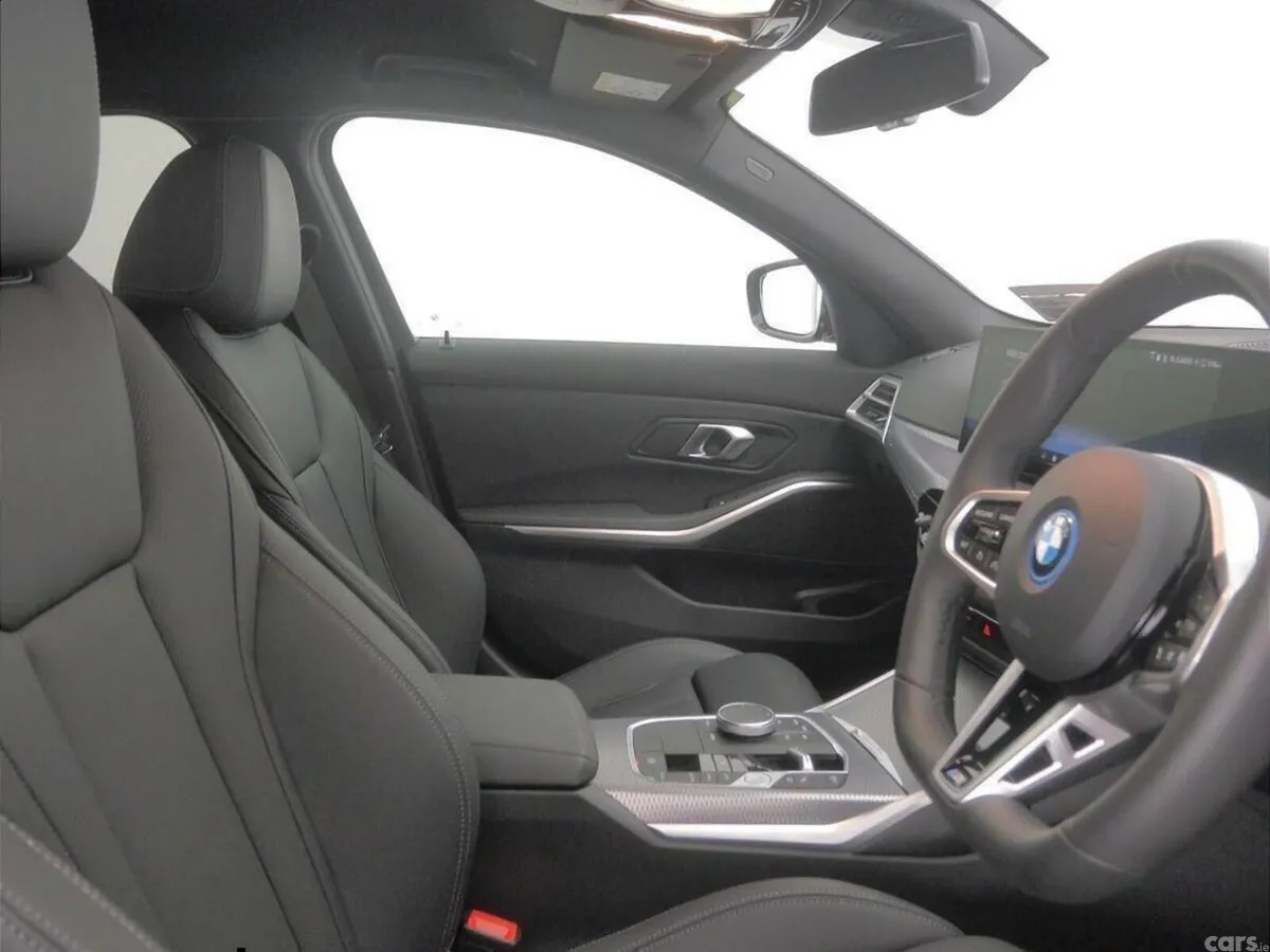 BMW 3-Series Saloon, Petrol Plug-in Hybrid, 2025, Red