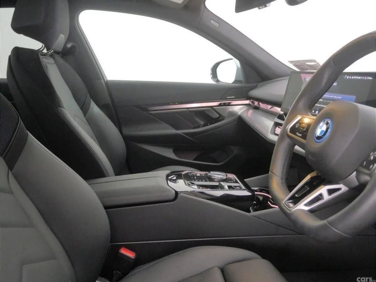 BMW 5-Series Saloon, Petrol Plug-in Hybrid, 2026, Grey