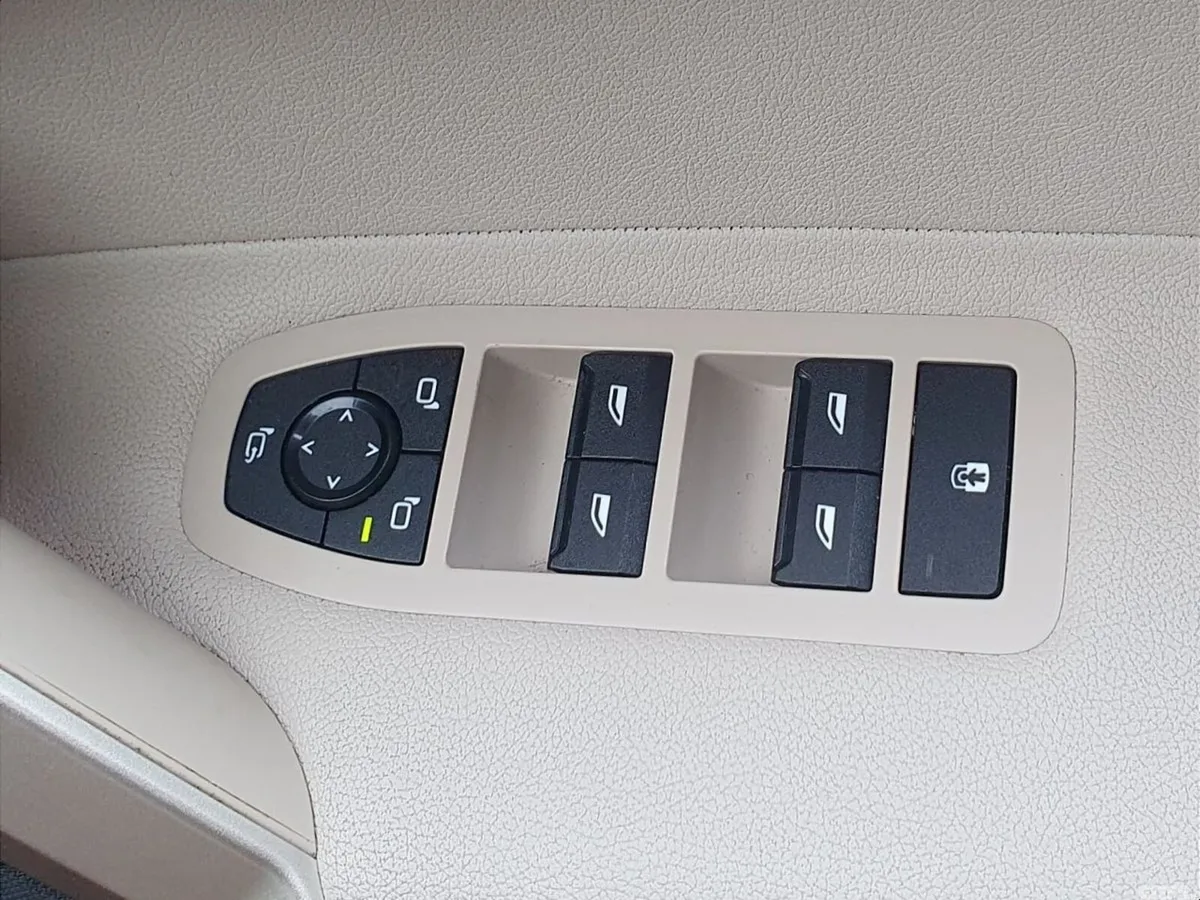 BMW iX SUV, Electric, 2023, Blue
