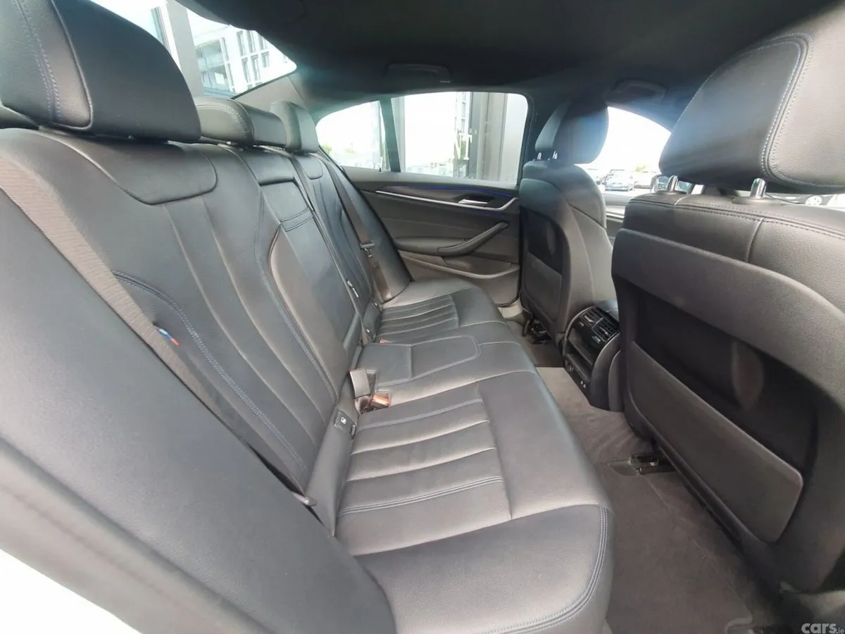 BMW 5-Series Saloon, Diesel Hybrid, 2022, White