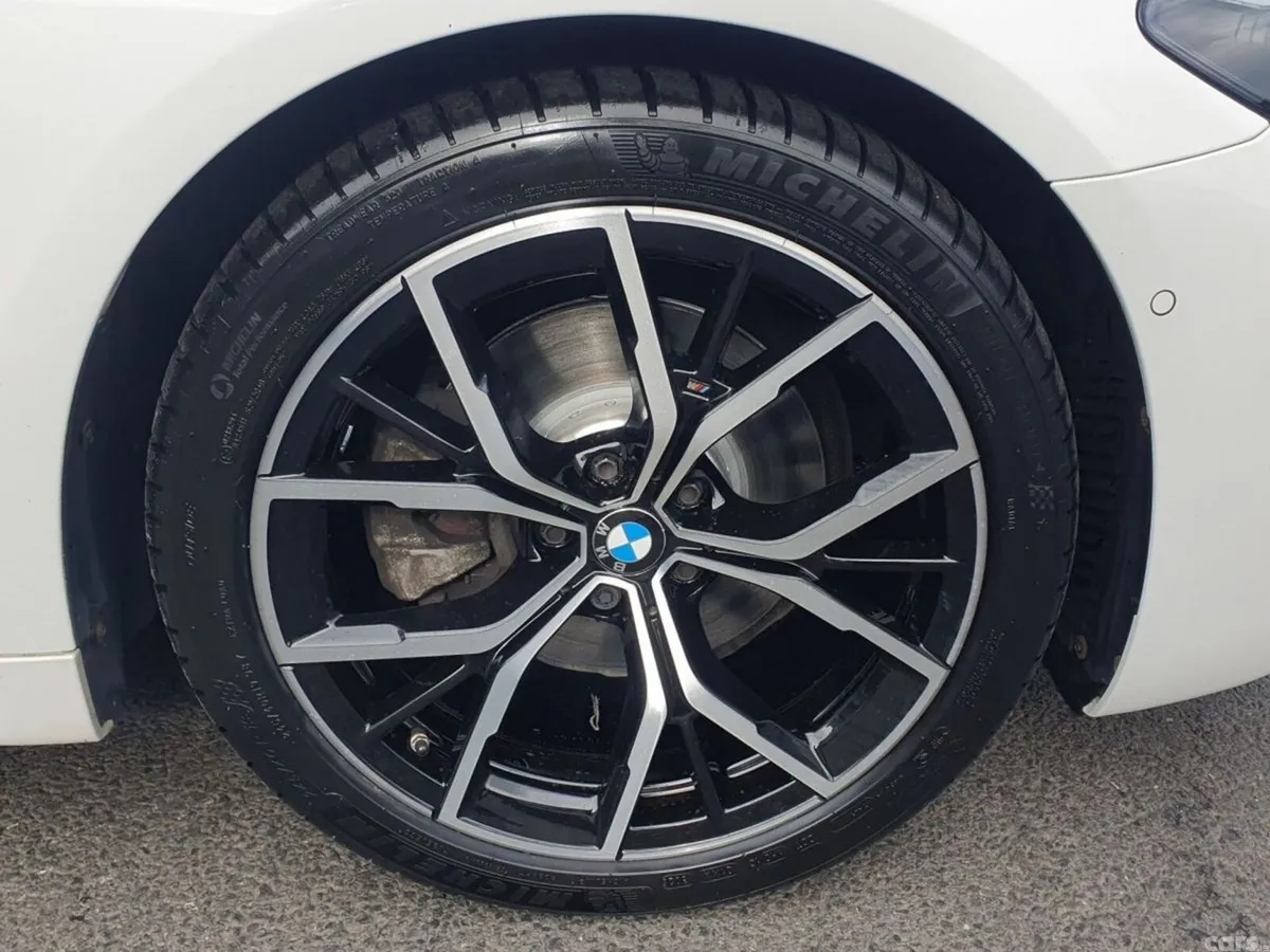 BMW 5-Series Saloon, Diesel Hybrid, 2022, White