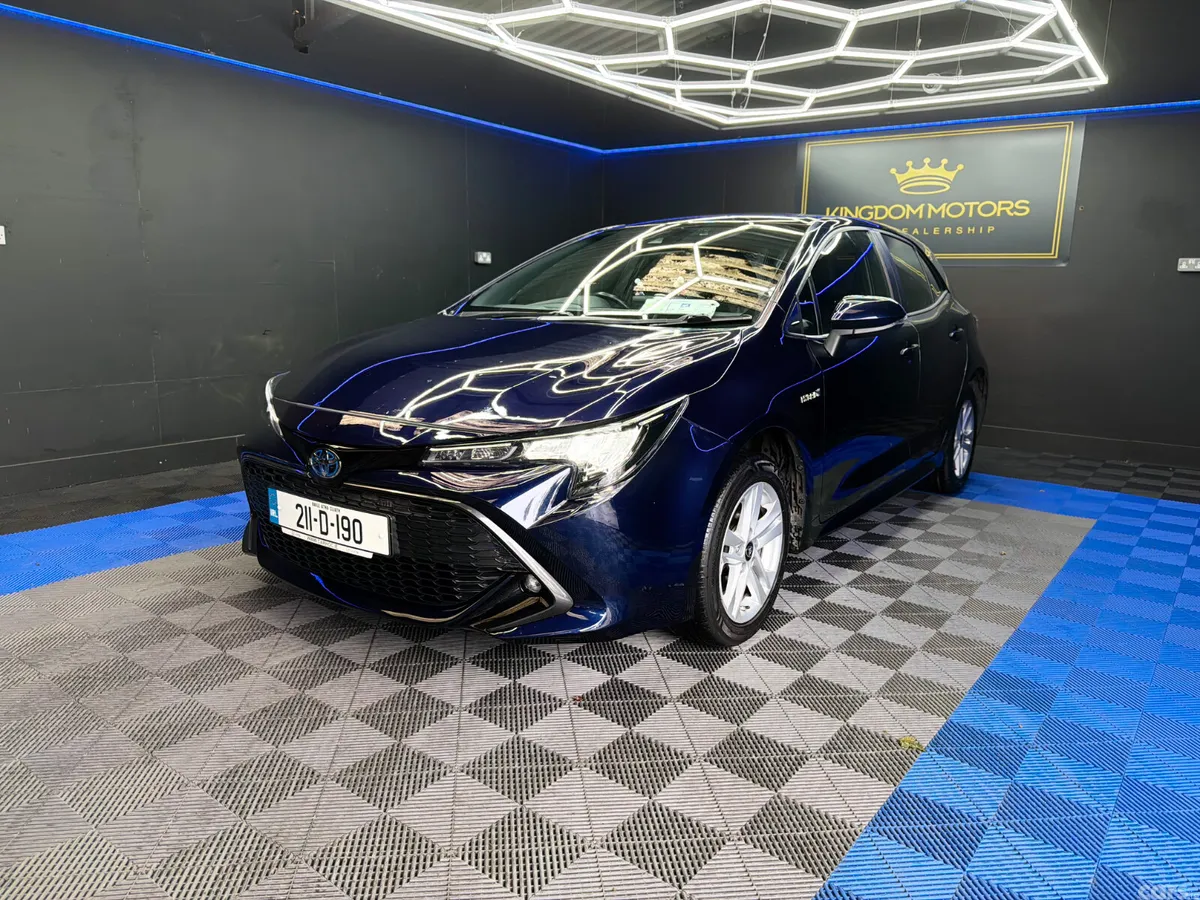 Toyota Corolla Hatchback, Petrol Hybrid, 2021, Blue