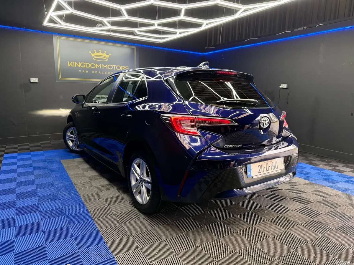 Toyota Corolla Hatchback, Petrol Hybrid, 2021, Blue