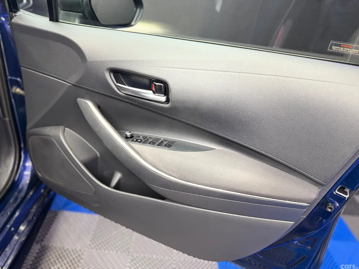 Toyota Corolla Hatchback, Petrol Hybrid, 2021, Blue