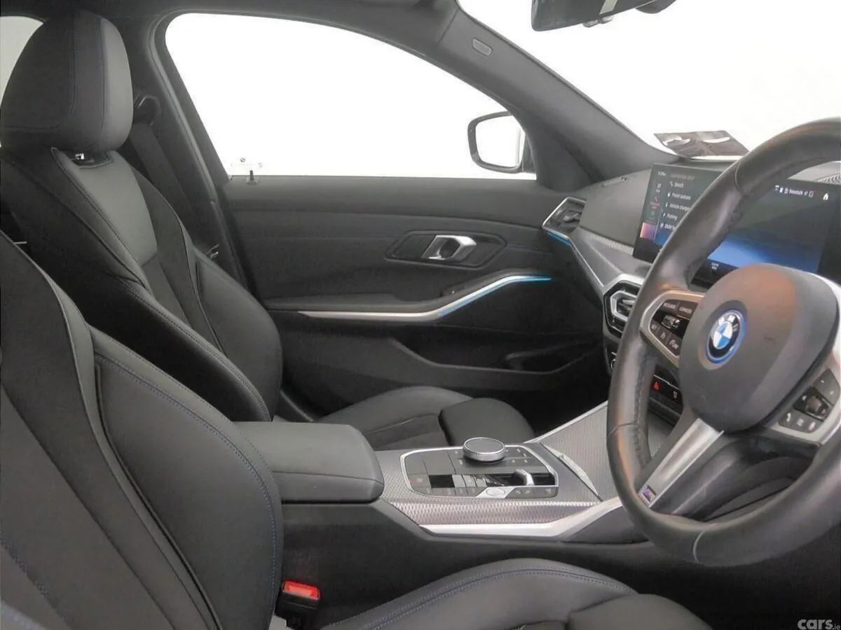 BMW 3-Series Saloon, Petrol Plug-in Hybrid, 2025, Grey