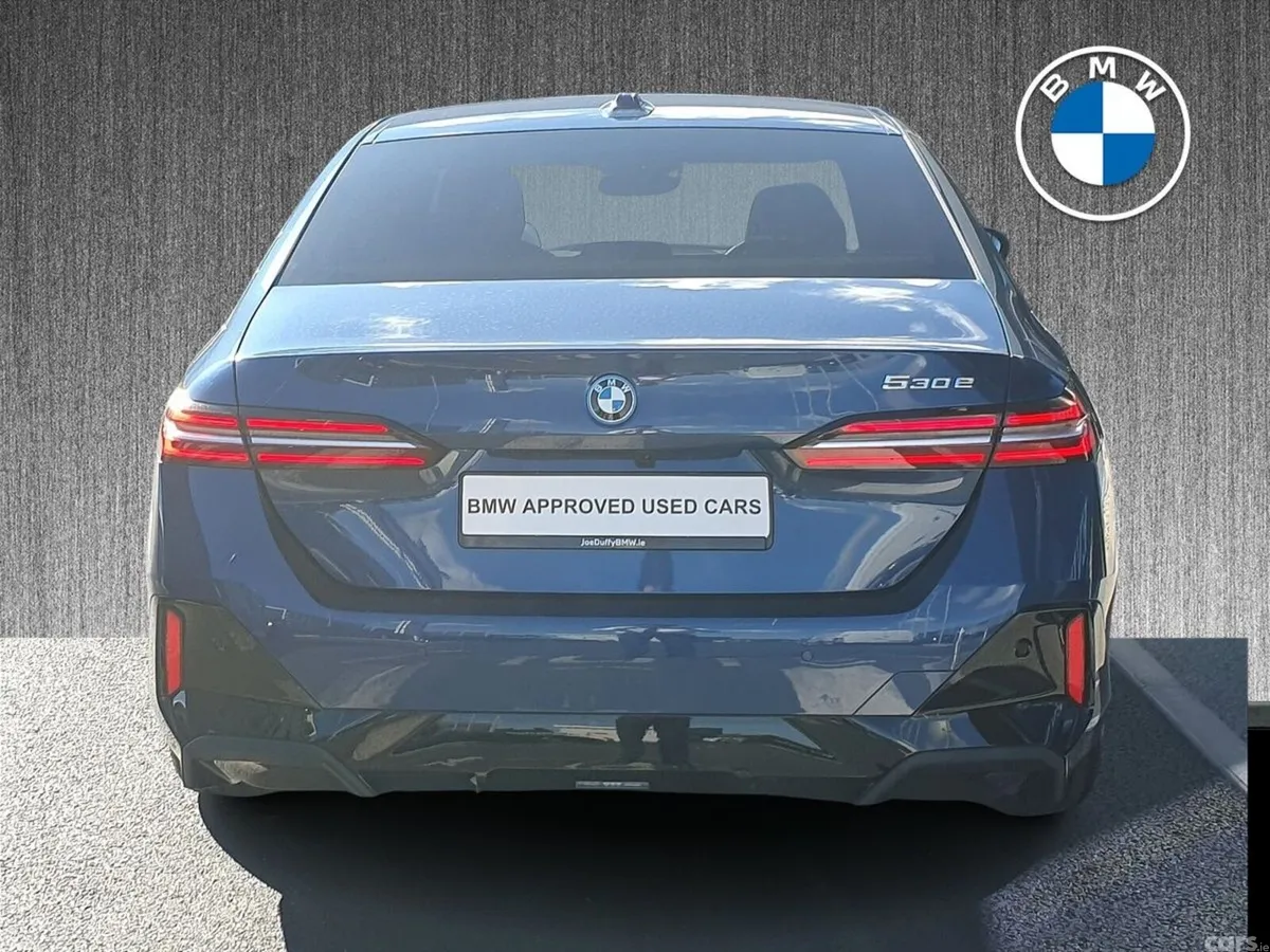 BMW 5-Series Saloon, Petrol Plug-in Hybrid, 2026, Blue
