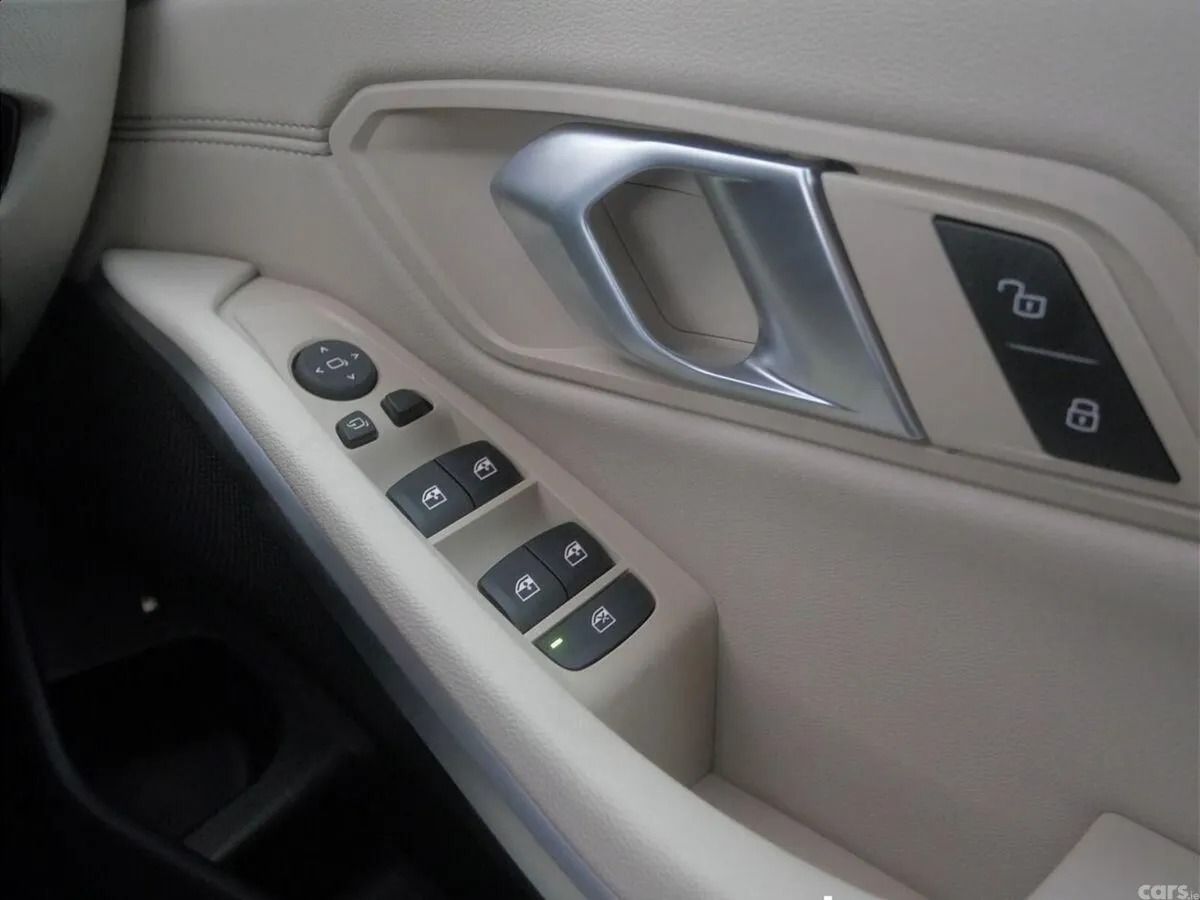 BMW 3-Series Saloon, Petrol Plug-in Hybrid, 2025, Red