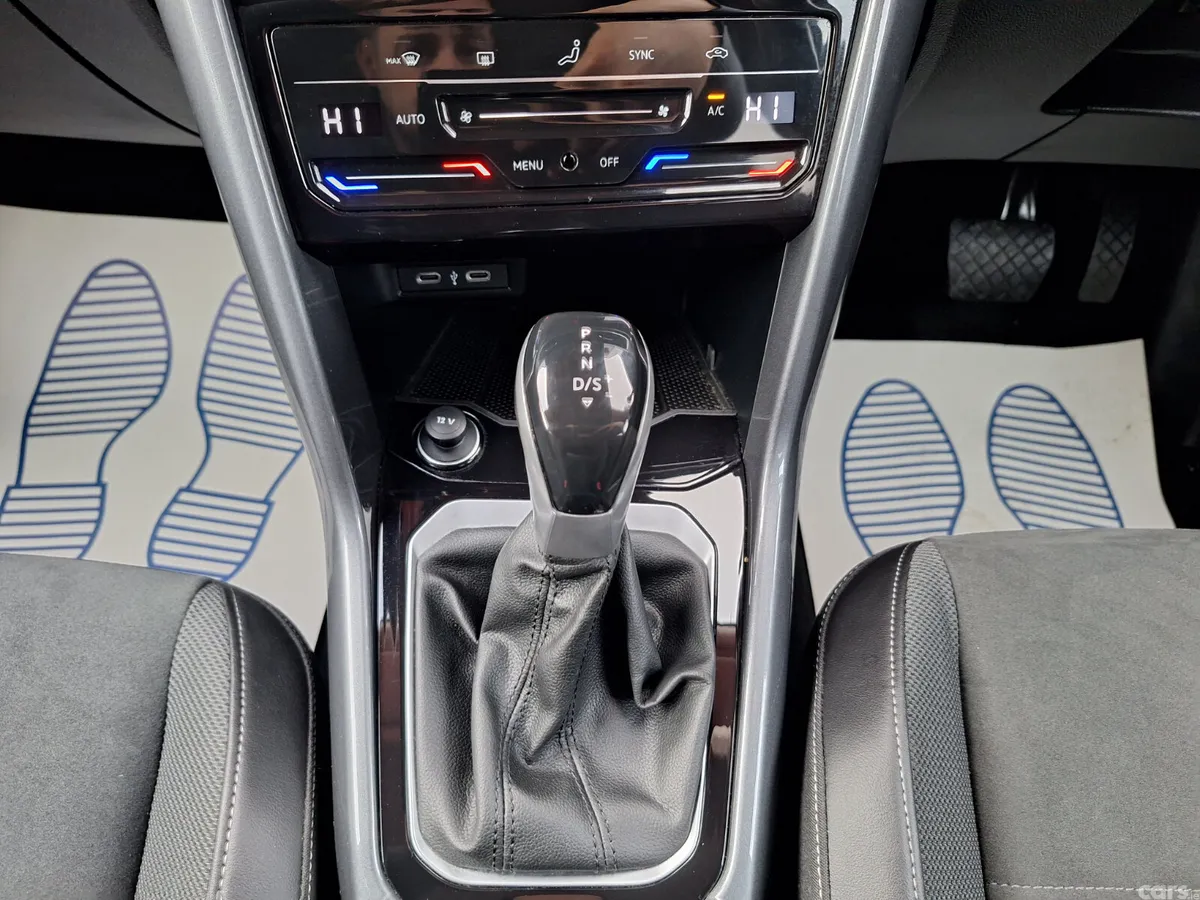 Volkswagen T-Roc SUV, Petrol, 2023, Grey