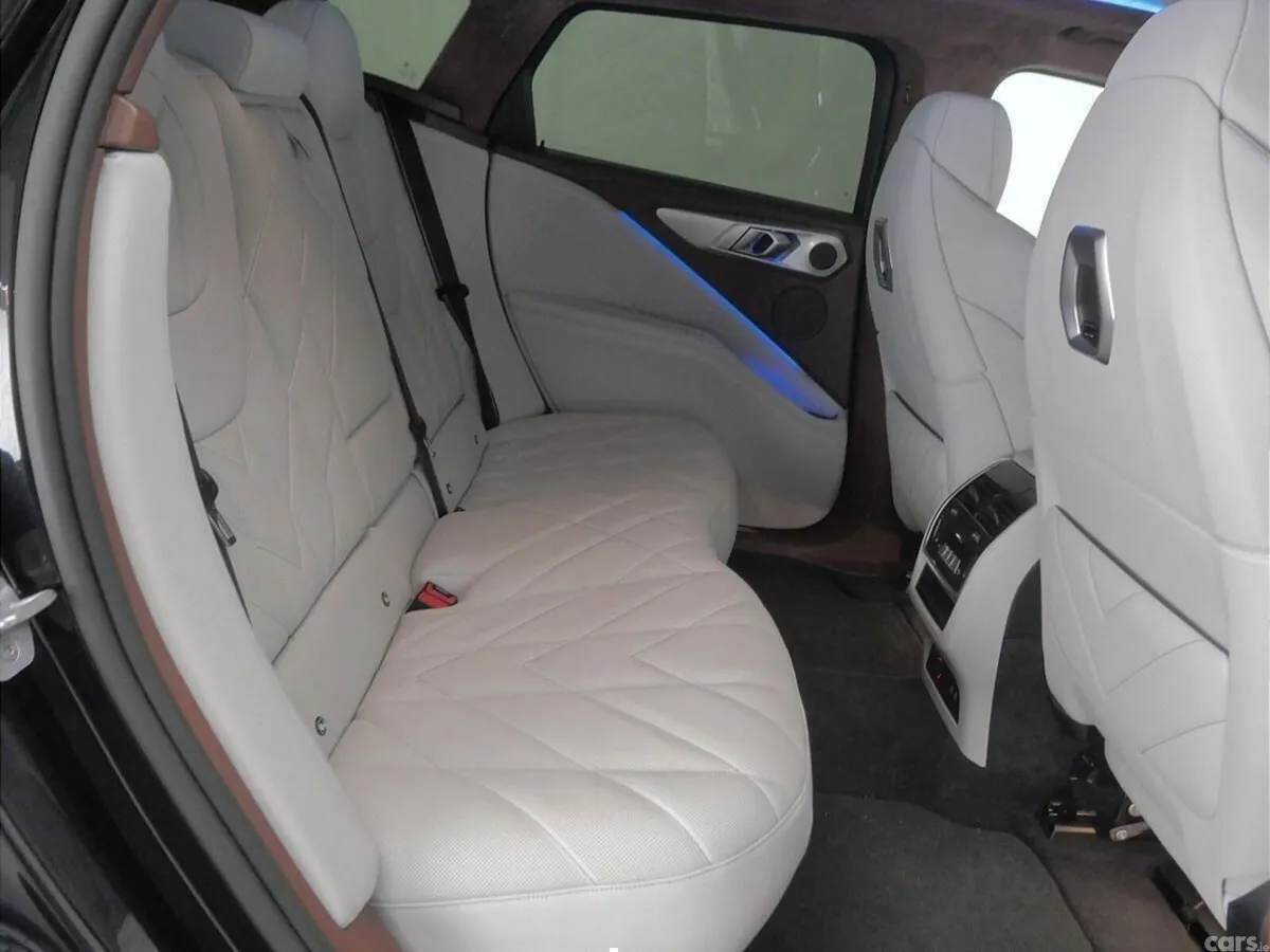 BMW XM SUV, Petrol Plug-in Hybrid, 2025, Black
