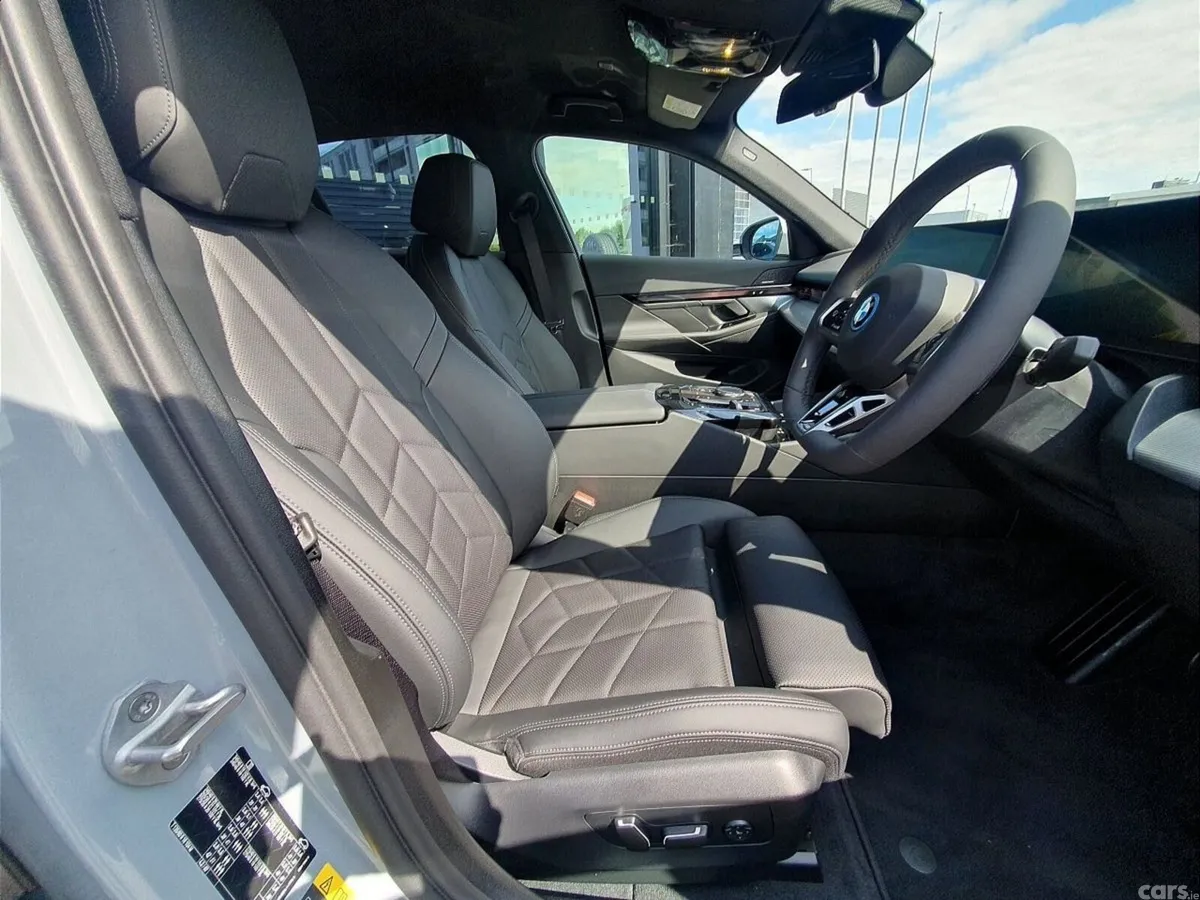 BMW 5-Series Saloon, Petrol Plug-in Hybrid, 2026, Grey