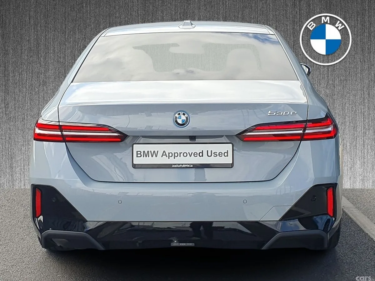 BMW 5-Series Saloon, Petrol Plug-in Hybrid, 2026, Grey