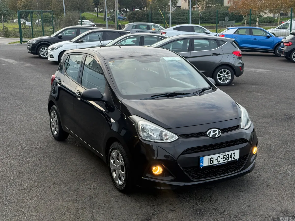 Hyundai i10 Hatchback, Petrol, 2016, Black