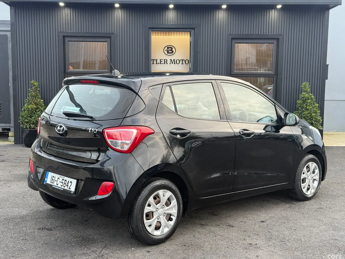 Hyundai i10 Hatchback, Petrol, 2016, Black