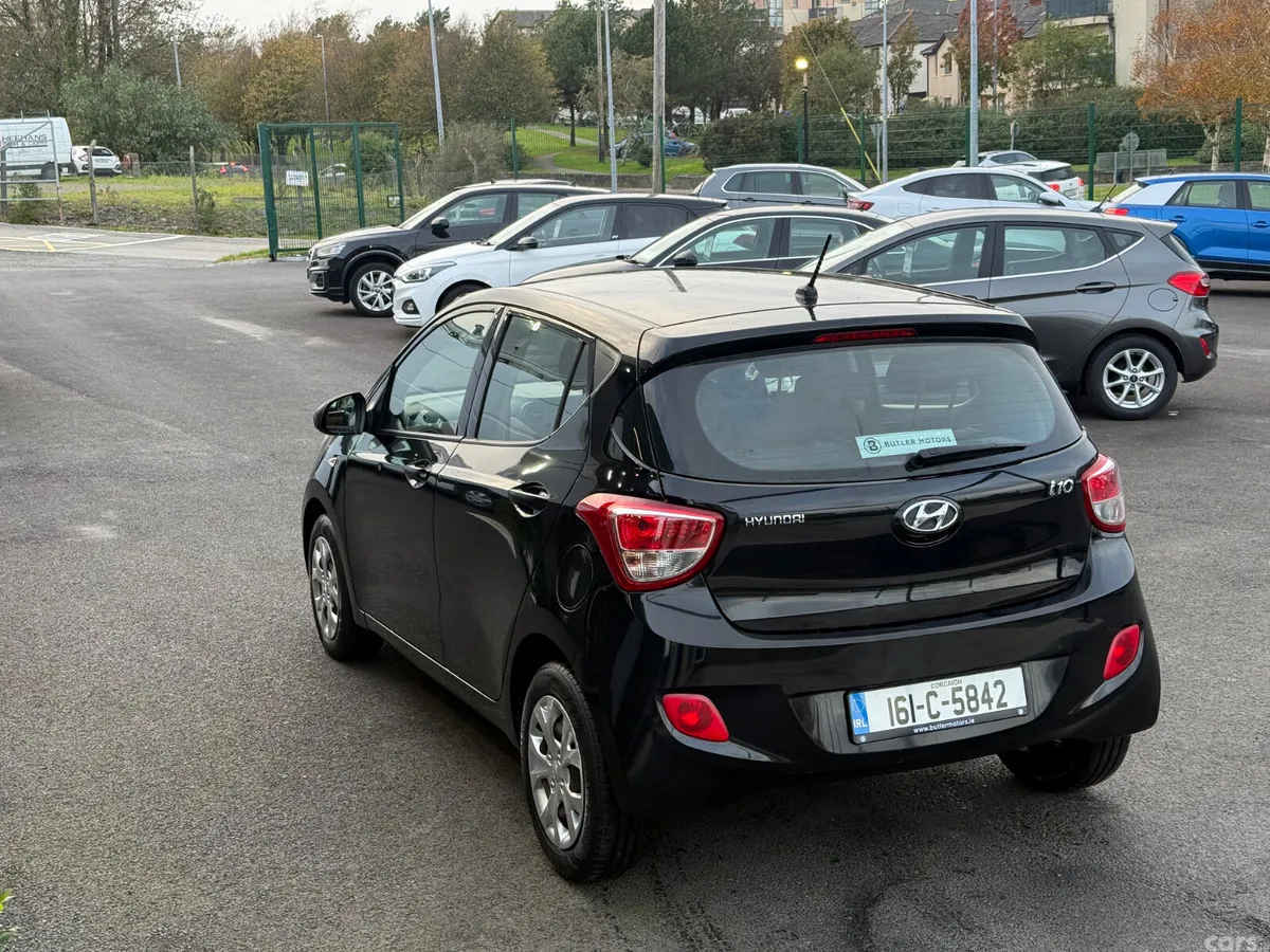 Hyundai i10 Hatchback, Petrol, 2016, Black
