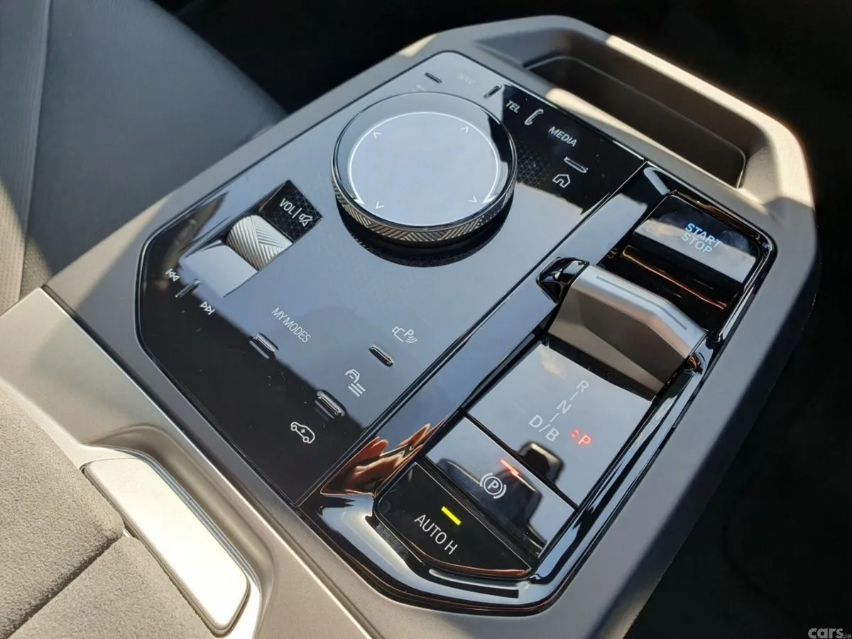 BMW iX SUV, Electric, 2026, Grey
