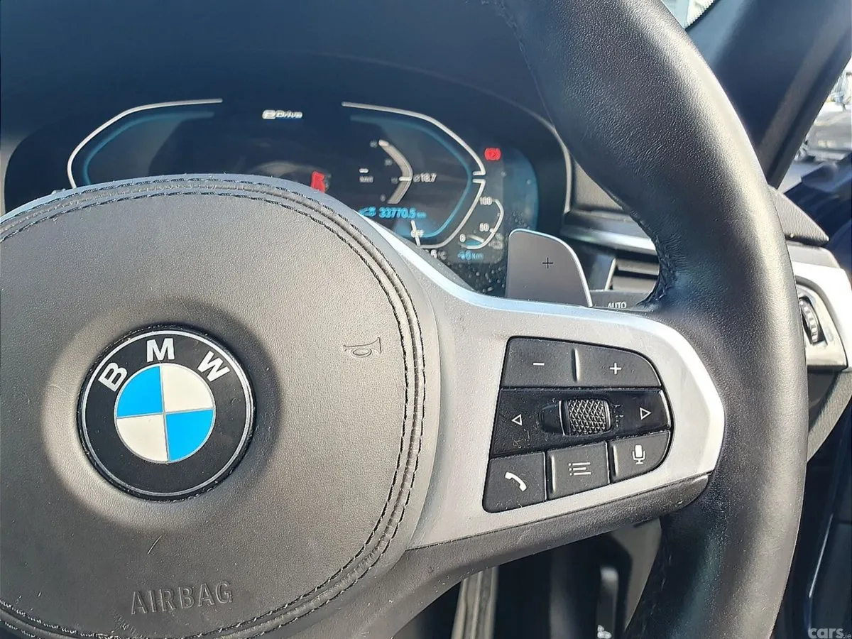 BMW 5-Series Saloon, Petrol Plug-in Hybrid, 2021, Blue