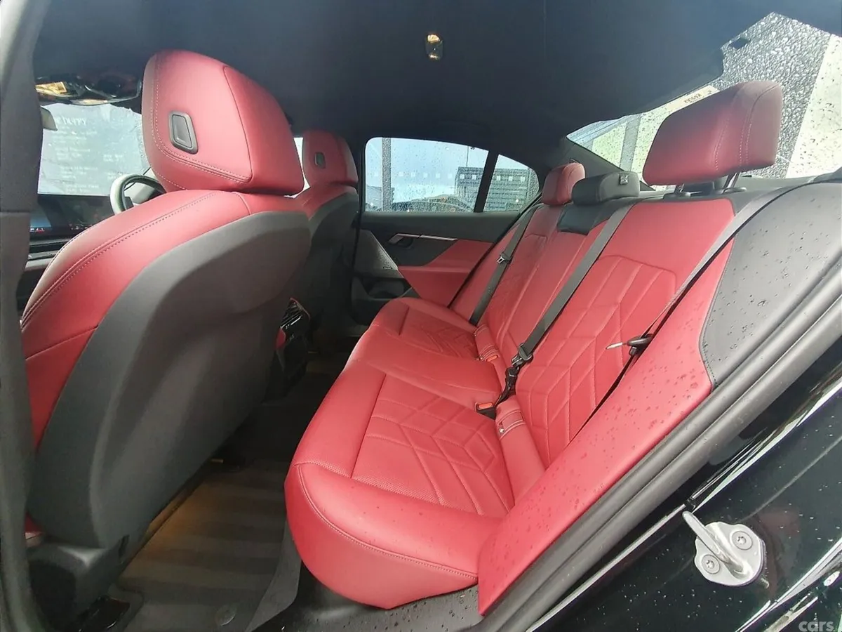 BMW 5-Series Saloon, Petrol Hybrid, 2024, Black