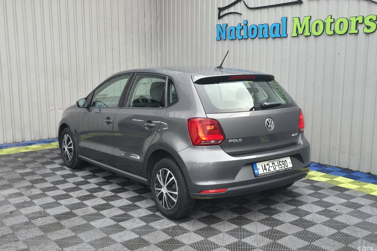 Volkswagen Polo Hatchback, Petrol, 2014, Grey