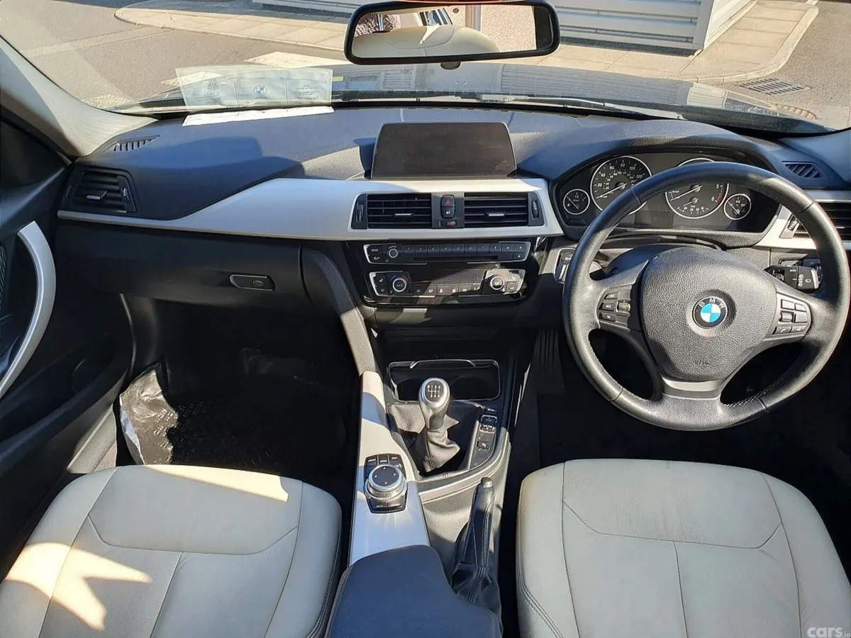 BMW 3-Series Estate, Diesel, 2019, Grey
