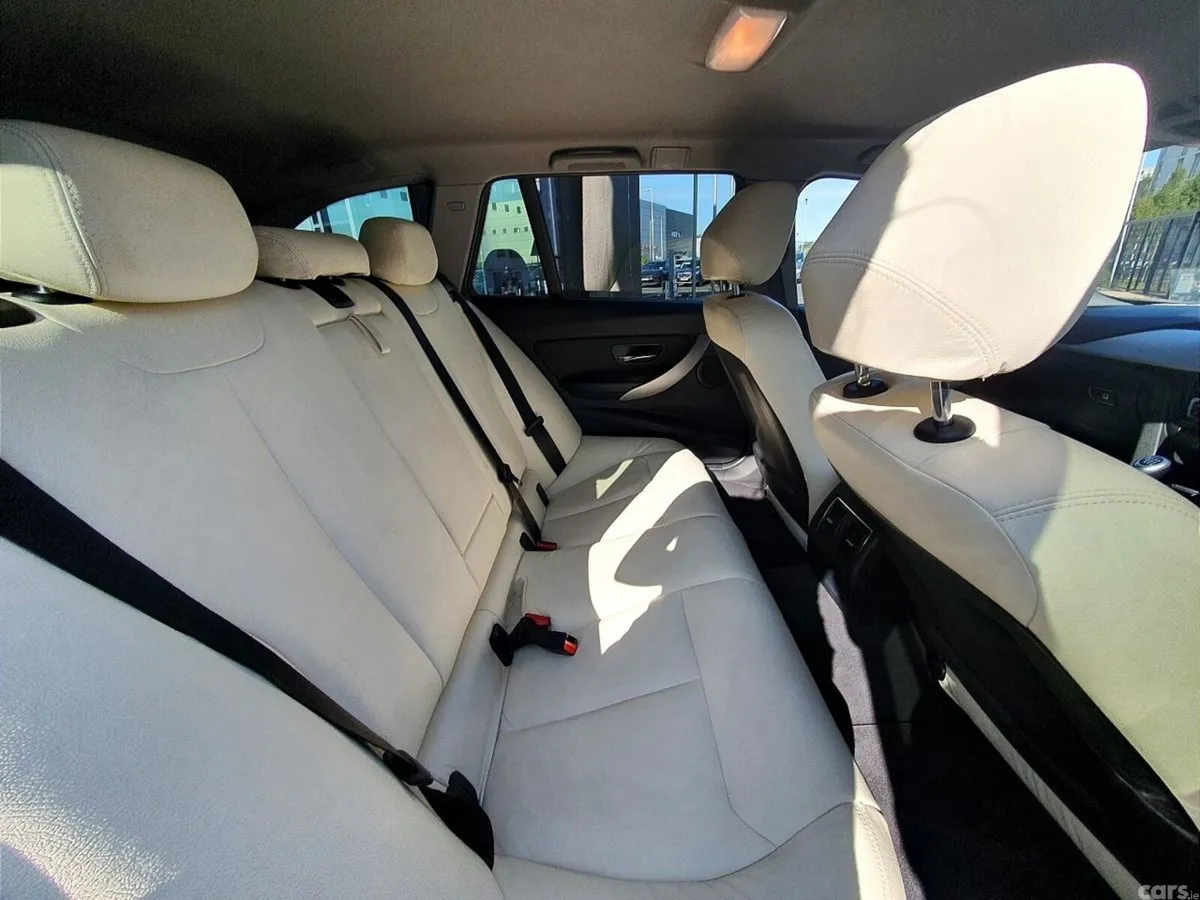 BMW 3-Series Estate, Diesel, 2019, Grey